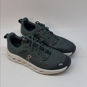 On Cloudleap - Big Kids Running Shoe Size 5